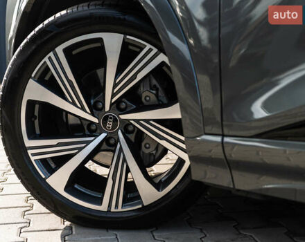 Серый Ауди Q6 e-tron, объемом двигателя 0 л и пробегом 21 тыс. км за 77000 $, фото 9 на Automoto.ua