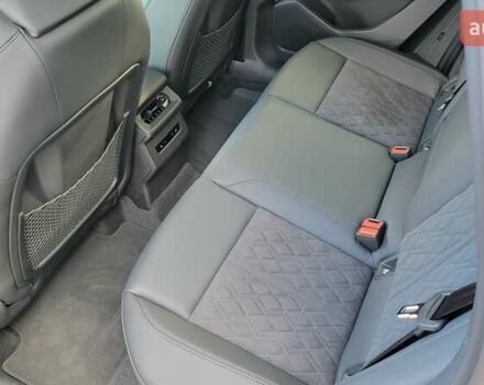 Сірий Ауді Q6 e-tron, об'ємом двигуна 0 л та пробігом 6 тис. км за 79700 $, фото 21 на Automoto.ua