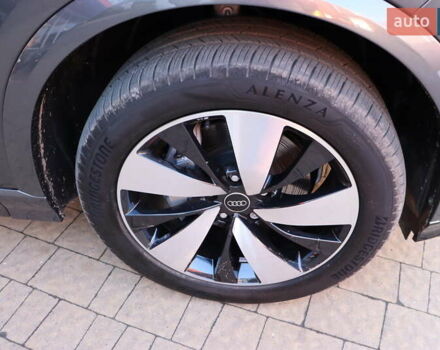 Серый Ауди Q6 e-tron, объемом двигателя 0 л и пробегом 1 тыс. км за 76900 $, фото 3 на Automoto.ua