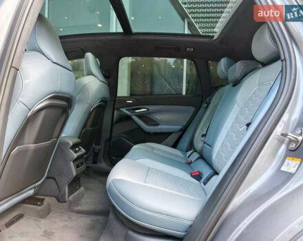 Сірий Ауді Q6 e-tron, об'ємом двигуна 0 л та пробігом 5 тис. км за 51800 $, фото 11 на Automoto.ua