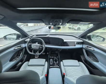 Серый Ауди Q6 e-tron, объемом двигателя 0 л и пробегом 5 тыс. км за 51800 $, фото 8 на Automoto.ua