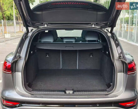 Сірий Ауді Q6 e-tron, об'ємом двигуна 0 л та пробігом 5 тис. км за 51800 $, фото 5 на Automoto.ua