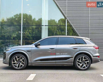 Сірий Ауді Q6 e-tron, об'ємом двигуна 0 л та пробігом 5 тис. км за 51800 $, фото 2 на Automoto.ua