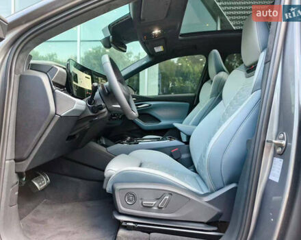 Сірий Ауді Q6 e-tron, об'ємом двигуна 0 л та пробігом 5 тис. км за 51800 $, фото 6 на Automoto.ua