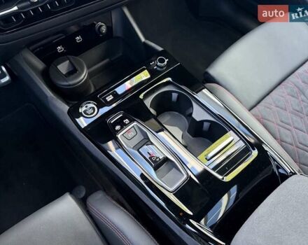 Синий Ауди Q6 e-tron, объемом двигателя 0 л и пробегом 8 тыс. км за 76500 $, фото 49 на Automoto.ua