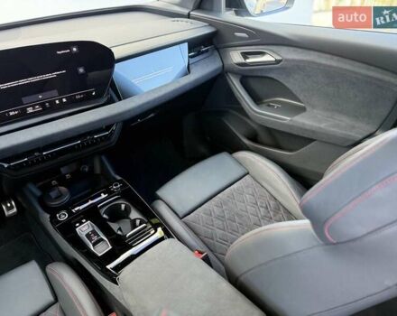 Синий Ауди Q6 e-tron, объемом двигателя 0 л и пробегом 8 тыс. км за 76500 $, фото 15 на Automoto.ua