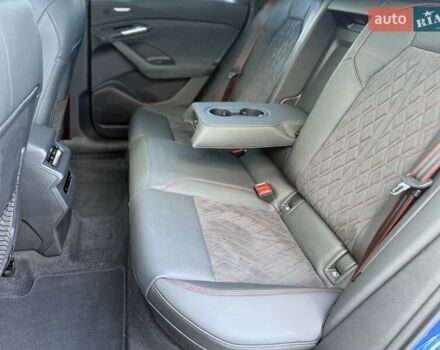 Синий Ауди Q6 e-tron, объемом двигателя 0 л и пробегом 8 тыс. км за 76500 $, фото 61 на Automoto.ua