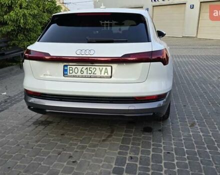 Білий Ауді Q7 e-tron, об'ємом двигуна 0 л та пробігом 30 тис. км за 41581 $, фото 6 на Automoto.ua