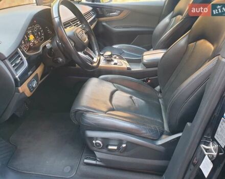 Чорний Ауді Q7 e-tron, об'ємом двигуна 3 л та пробігом 370 тис. км за 28000 $, фото 17 на Automoto.ua