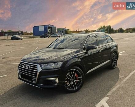 Черный Ауди Q7 e-tron, объемом двигателя 3 л и пробегом 223 тыс. км за 39888 $, фото 27 на Automoto.ua
