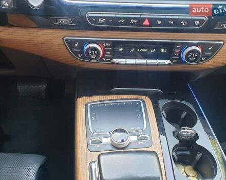 Чорний Ауді Q7 e-tron, об'ємом двигуна 3 л та пробігом 370 тис. км за 28000 $, фото 28 на Automoto.ua