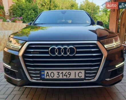 Чорний Ауді Q7 e-tron, об'ємом двигуна 3 л та пробігом 370 тис. км за 28000 $, фото 8 на Automoto.ua