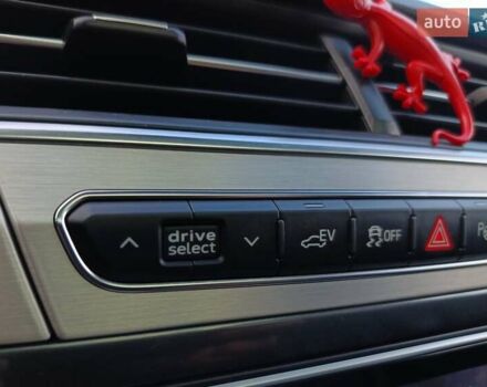 Черный Ауди Q7 e-tron, объемом двигателя 3 л и пробегом 223 тыс. км за 39888 $, фото 64 на Automoto.ua