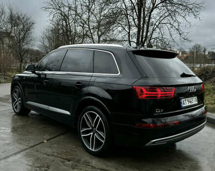 Чорний Ауді Q7 e-tron, об'ємом двигуна 2.97 л та пробігом 220 тис. км за 56532 $, фото 2 на Automoto.ua