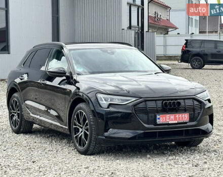Черный Ауди Q7 e-tron, объемом двигателя 0 л и пробегом 160 тыс. км за 24614 $, фото 1 на Automoto.ua