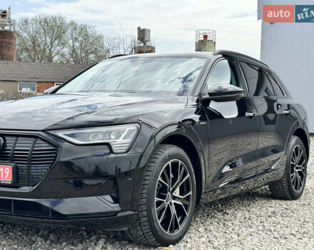 Черный Ауди Q7 e-tron, объемом двигателя 0 л и пробегом 160 тыс. км за 24614 $, фото 9 на Automoto.ua