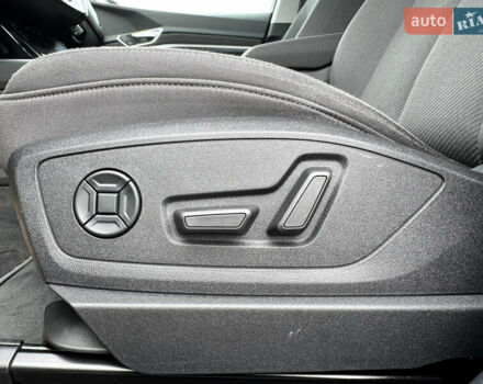 Черный Ауди Q7 e-tron, объемом двигателя 0 л и пробегом 160 тыс. км за 24614 $, фото 24 на Automoto.ua