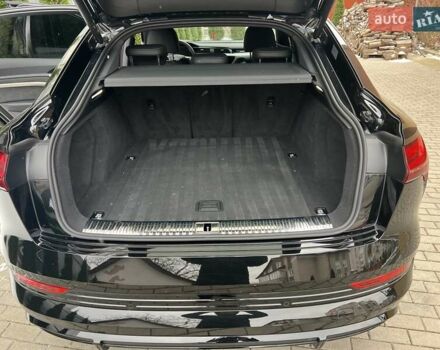 Черный Ауди Q7 e-tron, объемом двигателя 0 л и пробегом 40 тыс. км за 37800 $, фото 21 на Automoto.ua
