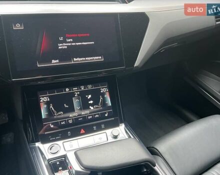 Черный Ауди Q7 e-tron, объемом двигателя 0 л и пробегом 40 тыс. км за 37800 $, фото 13 на Automoto.ua