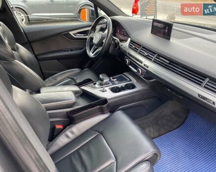 Серый Ауди Q7 e-tron, объемом двигателя 3 л и пробегом 313 тыс. км за 39900 $, фото 15 на Automoto.ua