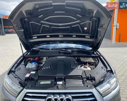 Серый Ауди Q7 e-tron, объемом двигателя 3 л и пробегом 313 тыс. км за 39900 $, фото 50 на Automoto.ua