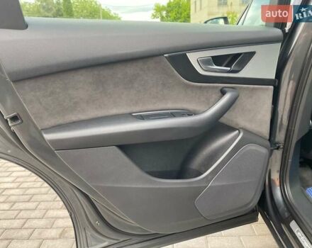 Серый Ауди Q7 e-tron, объемом двигателя 3 л и пробегом 313 тыс. км за 39900 $, фото 6 на Automoto.ua
