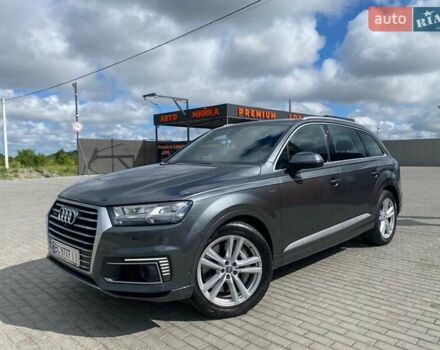 Серый Ауди Q7 e-tron, объемом двигателя 3 л и пробегом 313 тыс. км за 39900 $, фото 41 на Automoto.ua