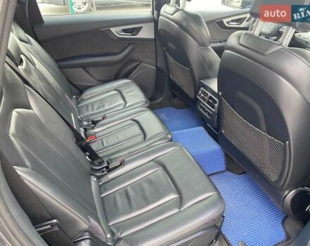 Серый Ауди Q7 e-tron, объемом двигателя 3 л и пробегом 313 тыс. км за 39900 $, фото 17 на Automoto.ua