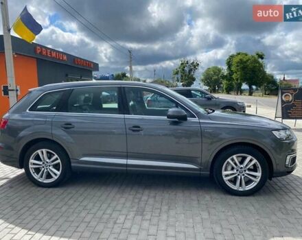Серый Ауди Q7 e-tron, объемом двигателя 3 л и пробегом 313 тыс. км за 39900 $, фото 36 на Automoto.ua