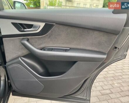 Серый Ауди Q7 e-tron, объемом двигателя 3 л и пробегом 313 тыс. км за 39900 $, фото 19 на Automoto.ua