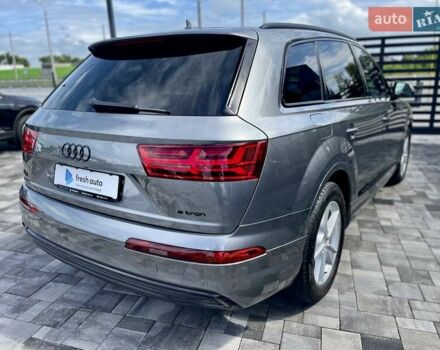 Сірий Ауді Q7 e-tron, об'ємом двигуна 3 л та пробігом 192 тис. км за 39900 $, фото 9 на Automoto.ua