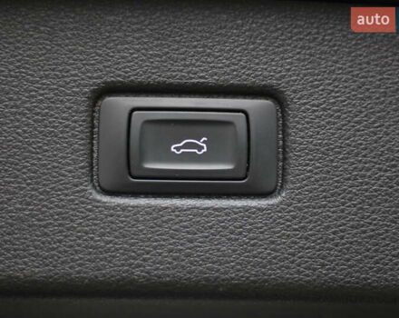 Серый Ауди Q7 e-tron, объемом двигателя 3 л и пробегом 149 тыс. км за 38150 $, фото 88 на Automoto.ua