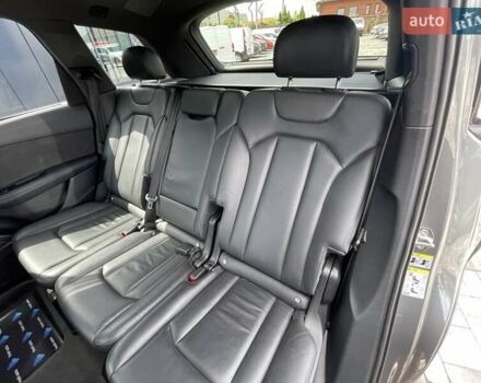 Сірий Ауді Q7 e-tron, об'ємом двигуна 3 л та пробігом 192 тис. км за 39900 $, фото 29 на Automoto.ua