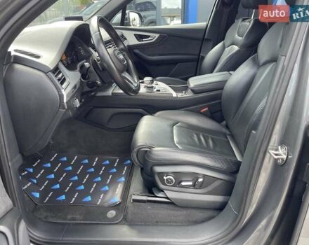 Сірий Ауді Q7 e-tron, об'ємом двигуна 3 л та пробігом 192 тис. км за 39900 $, фото 18 на Automoto.ua