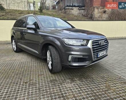 Серый Ауди Q7 e-tron, объемом двигателя 3 л и пробегом 208 тыс. км за 43500 $, фото 7 на Automoto.ua