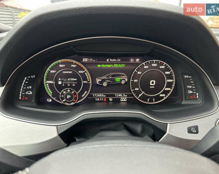 Серый Ауди Q7 e-tron, объемом двигателя 2.97 л и пробегом 180 тыс. км за 48500 $, фото 10 на Automoto.ua