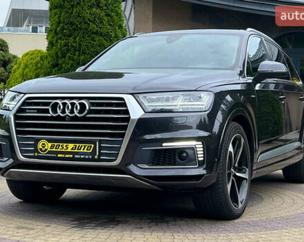Сірий Ауді Q7 e-tron, об'ємом двигуна 3 л та пробігом 175 тис. км за 50999 $, фото 2 на Automoto.ua