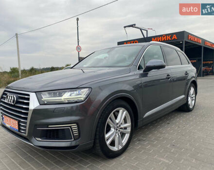 Серый Ауди Q7 e-tron, объемом двигателя 0 л и пробегом 219 тыс. км за 36800 $, фото 48 на Automoto.ua