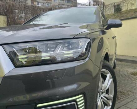 Серый Ауди Q7 e-tron, объемом двигателя 3 л и пробегом 208 тыс. км за 43500 $, фото 17 на Automoto.ua