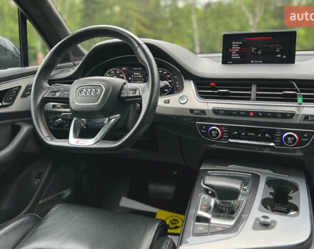 Серый Ауди Q7 e-tron, объемом двигателя 3 л и пробегом 175 тыс. км за 50999 $, фото 17 на Automoto.ua