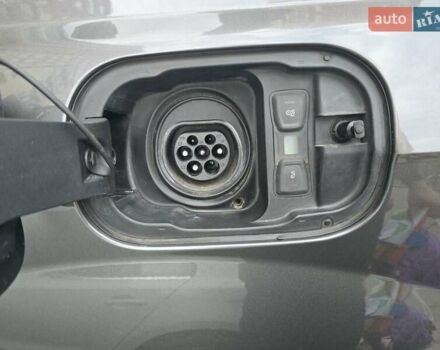 Серый Ауди Q7 e-tron, объемом двигателя 2.97 л и пробегом 210 тыс. км за 41200 $, фото 24 на Automoto.ua