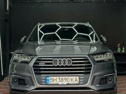 Ауди Q7 e-tron 2016 в Одессе на Automoto.ua Серый Ауди Q7 e-tron, объемом двигателя 3 л и пробегом 297 тыс. км за 38000 $, фото 1 на Automoto.ua