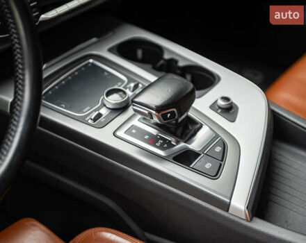 Синій Ауді Q7 e-tron, об'ємом двигуна 2.97 л та пробігом 153 тис. км за 37900 $, фото 36 на Automoto.ua