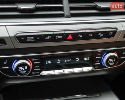 Синій Ауді Q7 e-tron, об'ємом двигуна 2.97 л та пробігом 153 тис. км за 37900 $, фото 47 на Automoto.ua