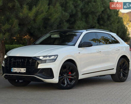 Белый Ауди Q8, объемом двигателя 2.97 л и пробегом 150 тыс. км за 57500 $, фото 3 на Automoto.ua