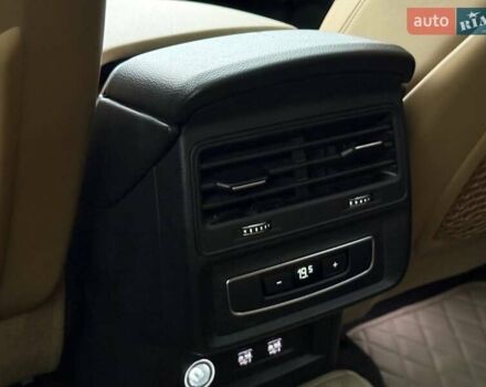 Білий Ауді Q8, об'ємом двигуна 3 л та пробігом 139 тис. км за 48000 $, фото 47 на Automoto.ua