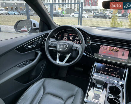 Белый Ауди Q8, объемом двигателя 3 л и пробегом 57 тыс. км за 49000 $, фото 29 на Automoto.ua