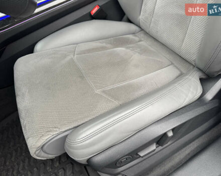 Білий Ауді Q8, об'ємом двигуна 3 л та пробігом 68 тис. км за 55500 $, фото 35 на Automoto.ua