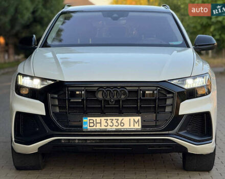 Белый Ауди Q8, объемом двигателя 2.97 л и пробегом 150 тыс. км за 57500 $, фото 2 на Automoto.ua