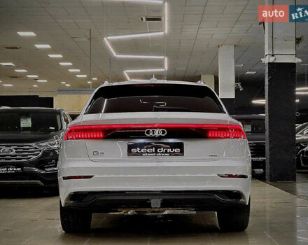 Білий Ауді Q8, об'ємом двигуна 3 л та пробігом 100 тис. км за 41999 $, фото 3 на Automoto.ua